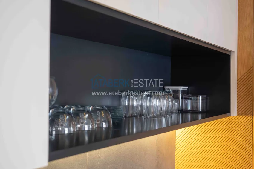 Приобрести Меблированная квартира с рассрочкой в центре Алании в шикарном жилом комплексе  20 