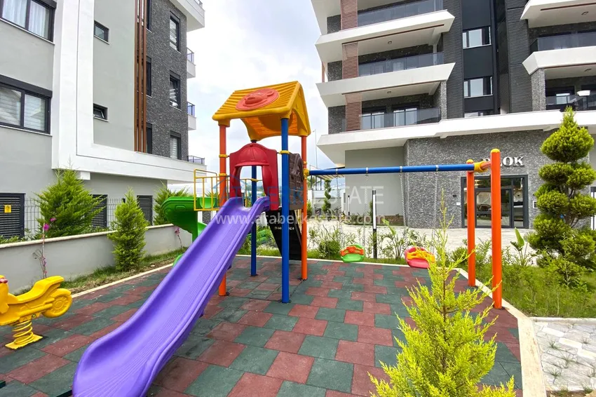 Двухкомнатная квартира в Алании в новом современном комплексе - район Оба 4 