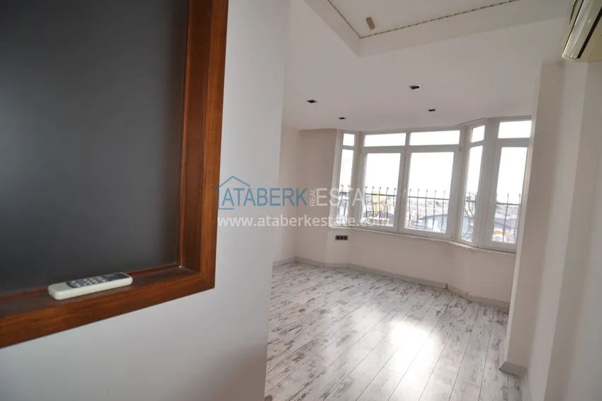 Приобрести Пентхаус-дуплекс 5+2 частично меблированный с видом на море и горы, подходит под гражданство – центр Алании 20