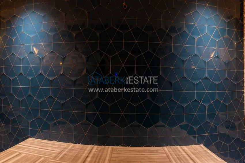 Меблированная квартира с рассрочкой в центре Алании в шикарном жилом комплексе  28 