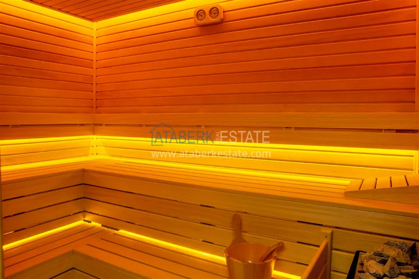 Меблированная квартира с рассрочкой в центре Алании в шикарном жилом комплексе  29 