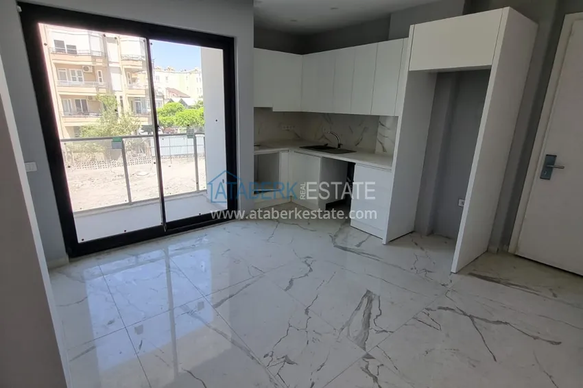 Приобрести Компактная двухкомнатная квартира с чистовой отделкой в 3-х минутах от моря - центр Алании 2 