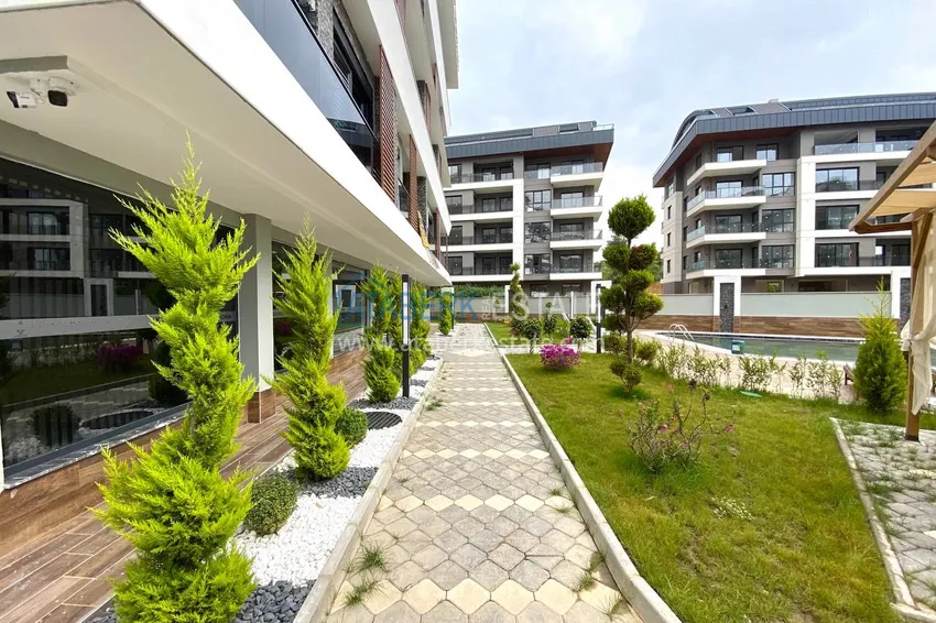 Двухкомнатная квартира в Алании в новом современном комплексе - район Оба 5 