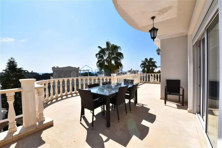 Приобрести Трехэтажная вилла в районе Конаклы с мебелью, частным бассейном и видовыми характеристиками 33 