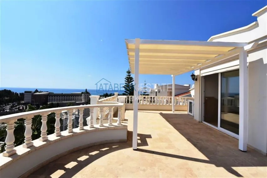 Приобрести Трехэтажная вилла в районе Конаклы с мебелью, частным бассейном и видовыми характеристиками 34 