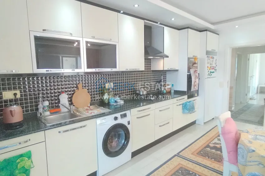 Приобрести Квартира 2+1 с мебелью и большим застеклённым балконом, район Махмутлар – Алания 4