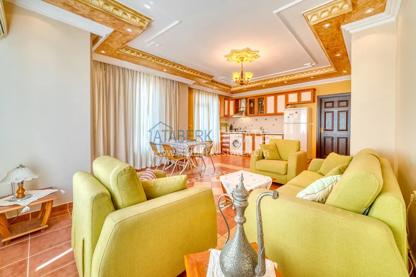 Приобрести Трехкомнатная меблированная квартира в центре Алании в комплексе городского типа 4 