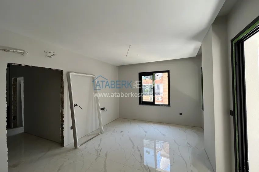 Приобрести Квартиры 1+1 в центре Алании от инвестора в комплексе на завершающем этапе строительства 10 