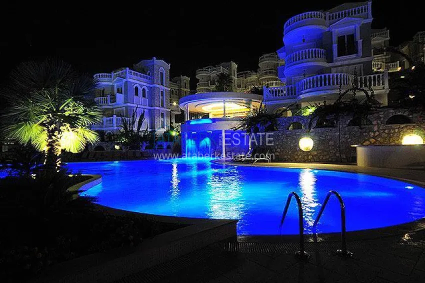 Трехэтажная вилла в районе Конаклы с мебелью, частным бассейном и видовыми характеристиками 5 