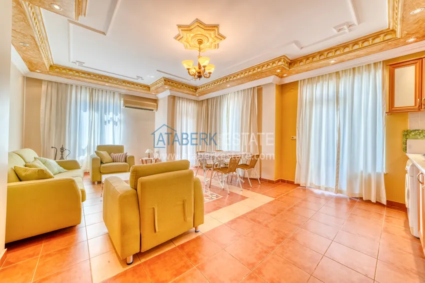 Приобрести Трехкомнатная меблированная квартира в центре Алании в комплексе городского типа 5 