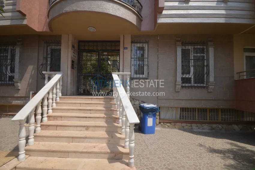 Трехкомнатная квартира с мебелью в центре Алании в комплексе городского типа. Подходит для ВНЖ 6 