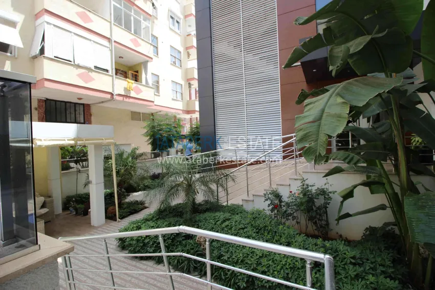 Квартира 1+1 меблированная в центре Алании – район пляжа Клеопатра 10 