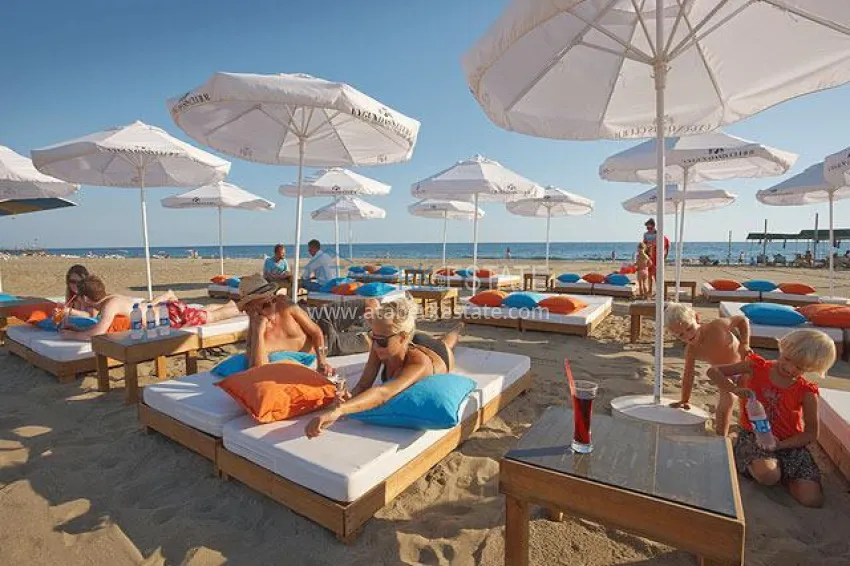 Трехэтажная вилла в районе Конаклы с мебелью, частным бассейном и видовыми характеристиками 7 