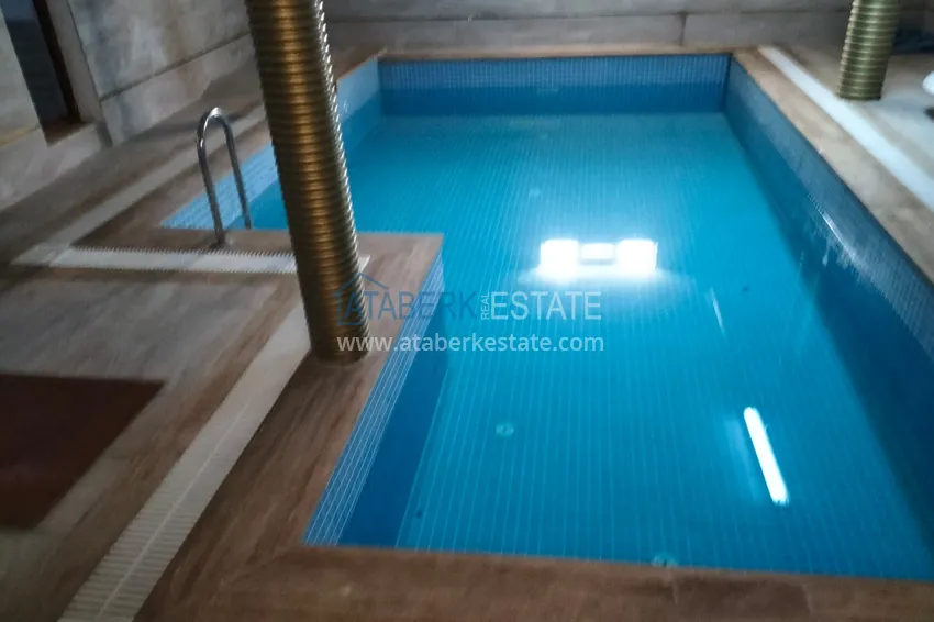 Квартира 1+1 с мебелью в центре Алании в районе пляжа Клеопатра 11