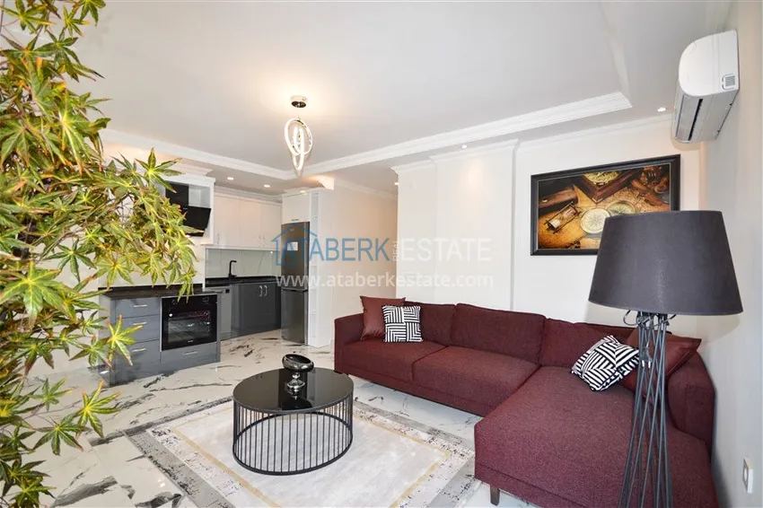 Приобрести Квартира 2+1 после ремонта с новой мебелью и видом на море - центр Алании, 1 береговая, пляжа Клеопатра 5 