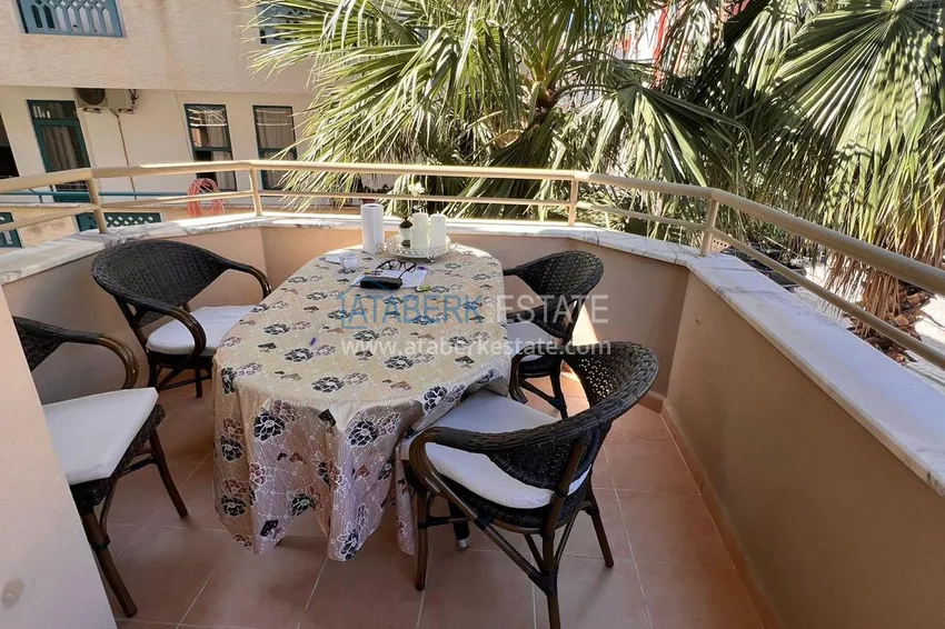 Приобрести Трехкомнатная квартира с мебелью в центре Алании в комплексе городского типа. Подходит для ВНЖ 9 