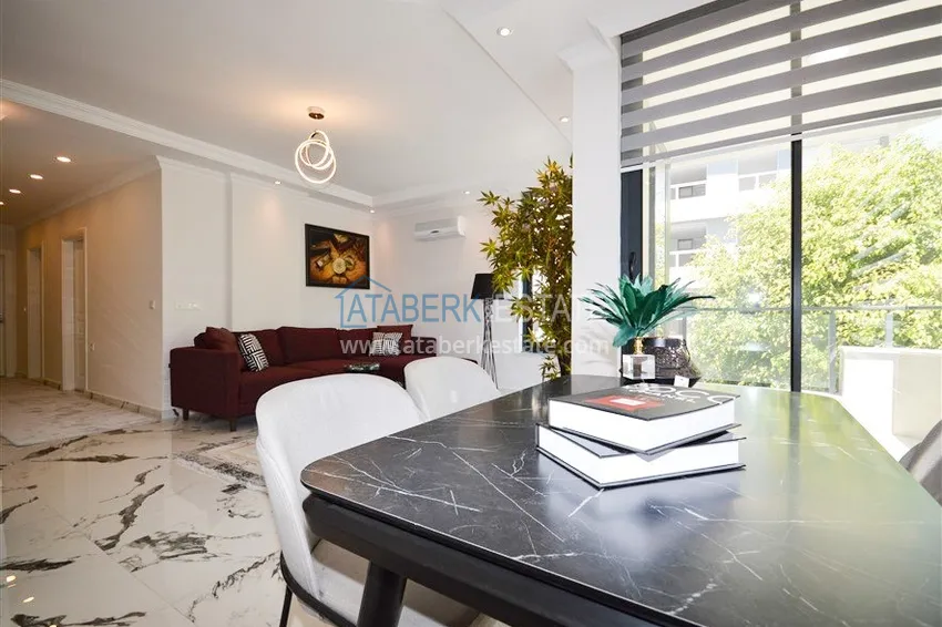 Приобрести Квартира 2+1 после ремонта с новой мебелью и видом на море - центр Алании, 1 береговая, пляжа Клеопатра 8 