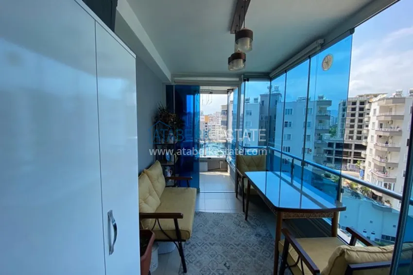 Приобрести Квартира 2+1 с застекленным балконом в историческом районе Соли – Мерсин 16 