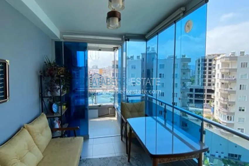 Приобрести Квартира 2+1 с застекленным балконом в историческом районе Соли – Мерсин 17 