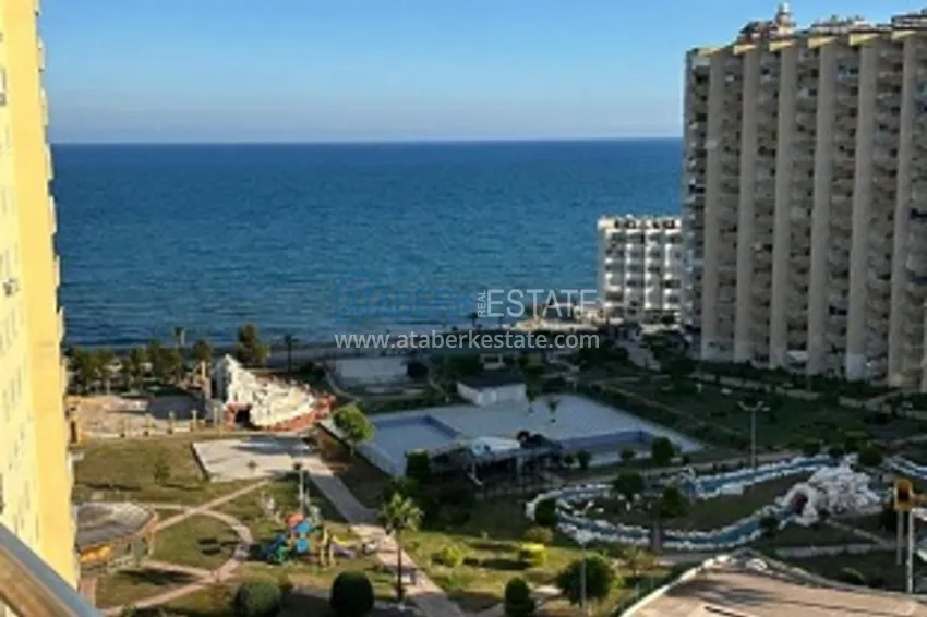 Квартира 2+1 на первой береговой линии с видом на море и горы Томюк – Мерсин 4 