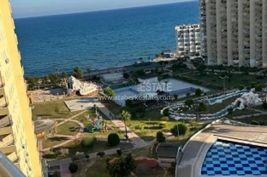 Квартира 2+1 на первой береговой линии с видом на море и горы Томюк – Мерсин 8 