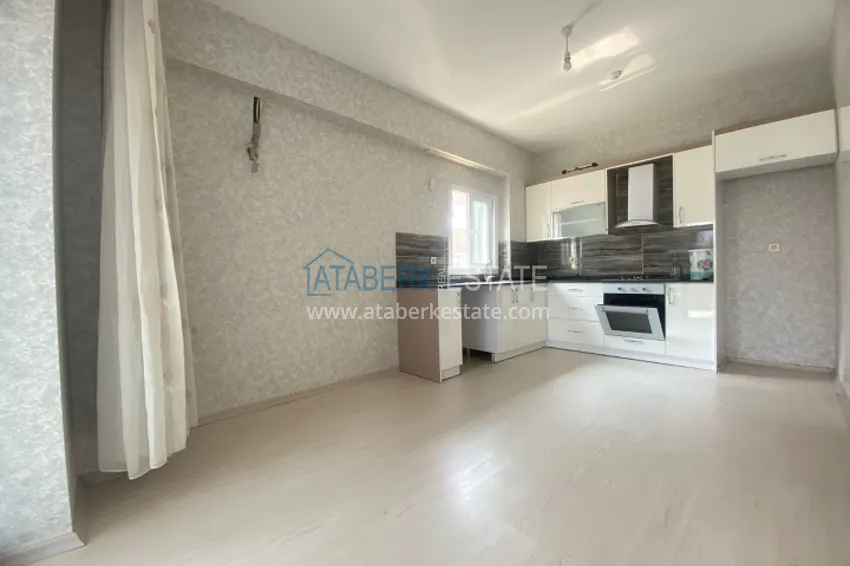 Приобрести Квартира 2+1 с застекленным балконом в районе Чифтликкей – Мерсин 1 