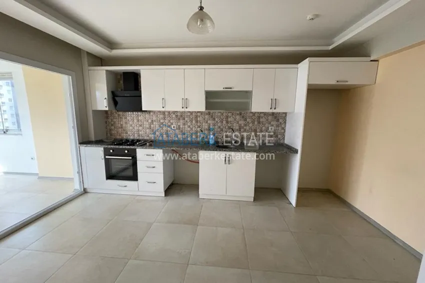 Приобрести Квартира 2+1 в жилом комплексе городского типа район Чифтликкей – Мерсин 3 