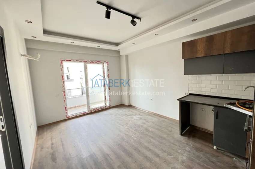 Квартира 1+1 с чистовой отделкой в 250 метрах от моря Томюк – Мерсин 1 