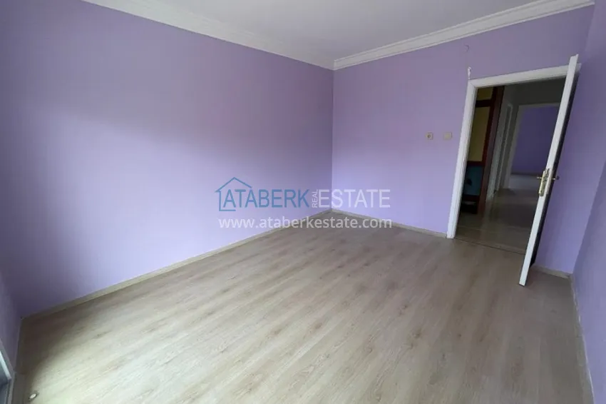 Приобрести Просторные четырёхкомнатные апартаменты с отдельной кухней в районе Чифтликкей – Мерсин 3 