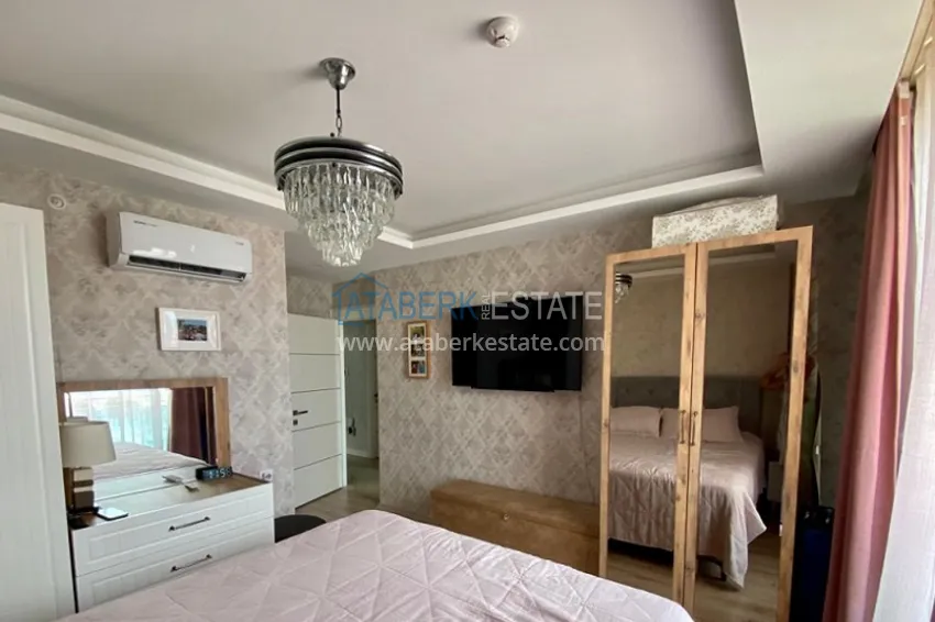 Приобрести Квартира 2+1 с застекленным балконом в историческом районе Соли – Мерсин 6 