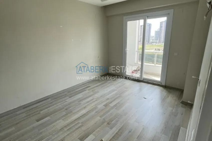 Приобрести Квартира 2+1 в жилом комплексе городского типа район Чифтликкей – Мерсин 5 