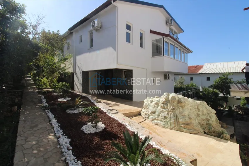 Вилла 3+1 после ремонта с видом на море и крепость, район Каргыджак – Алания  15 