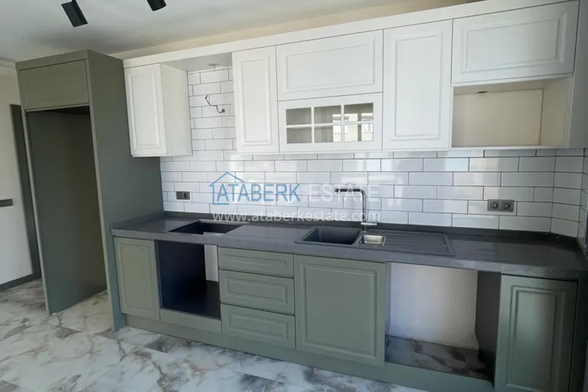 Приобрести Квартиры от собственника с дизайнерской чистовой отделкой в новостройке - центр Алании, район пляжа Клеопатра 11 