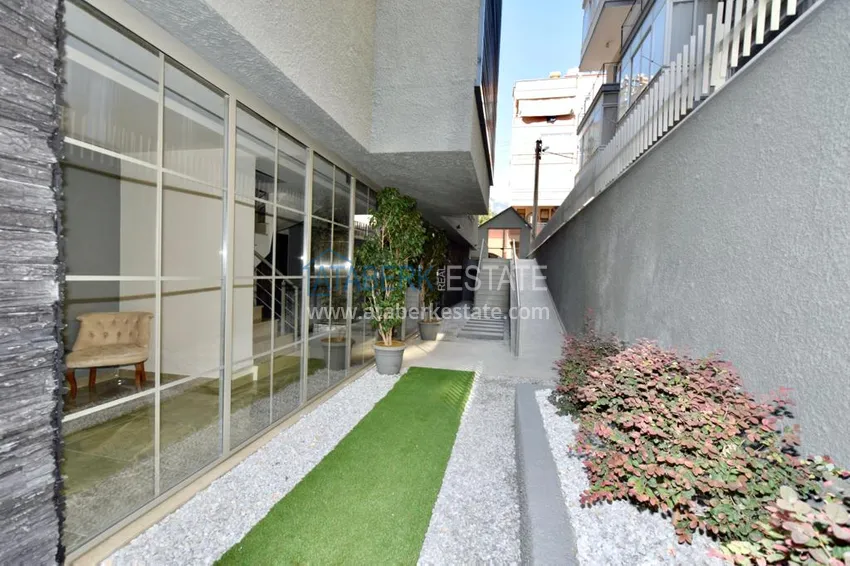 Квартиры от собственника с дизайнерской чистовой отделкой в новостройке - центр Алании, район пляжа Клеопатра 13 