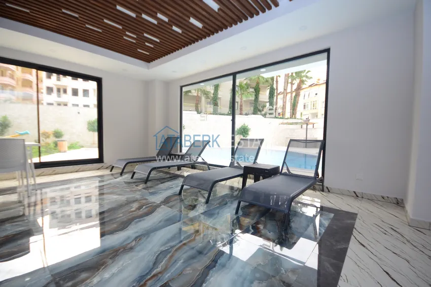 Меблированная квартира в центре Алании, трехкомнатная с застекленным балконом 21