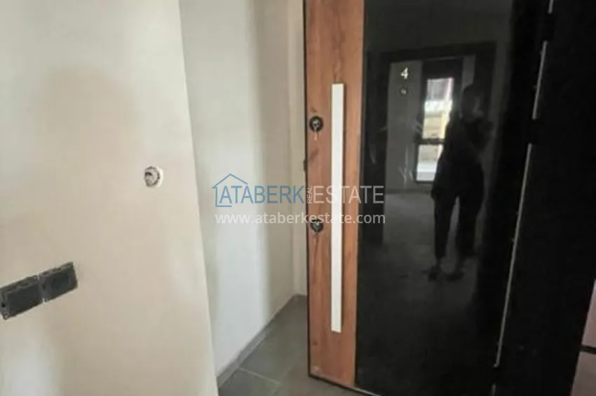 Приобрести Продаётся двухкомнатная квартира с чистовой отделкой в Газипаше, район Пазарджи 1 