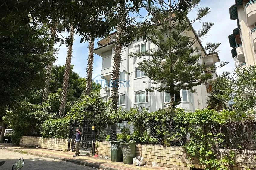 Квартира 1+1 меблированная всего в 300 метрах от Средиземного моря, центр Аланьи   4 