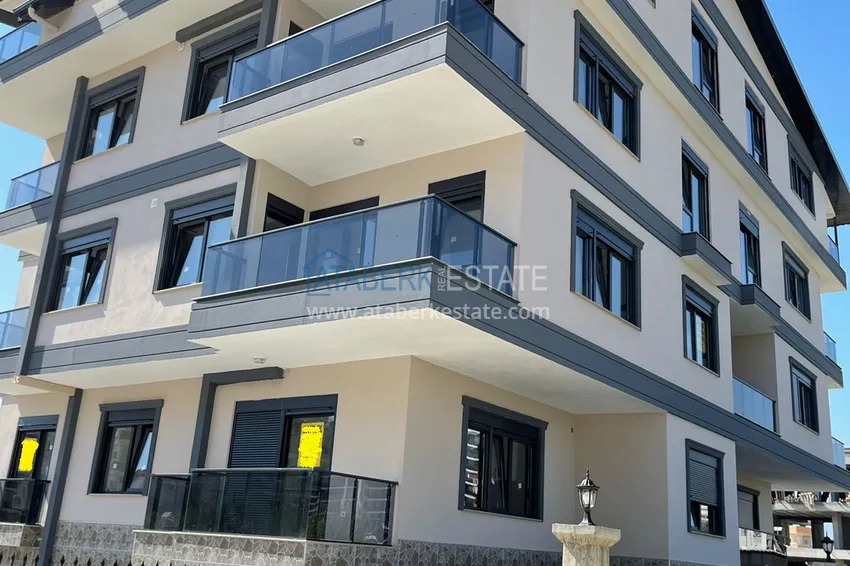 Трехкомнатные квартиры с чистовой отделкой в районе Пазарджи, Газипаша 1 