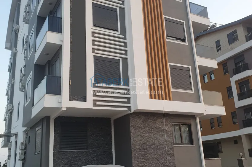 Линейная квартира 3+1 с чистовой отделкой и видом на море в Газипаше, район Пазарджи  1 