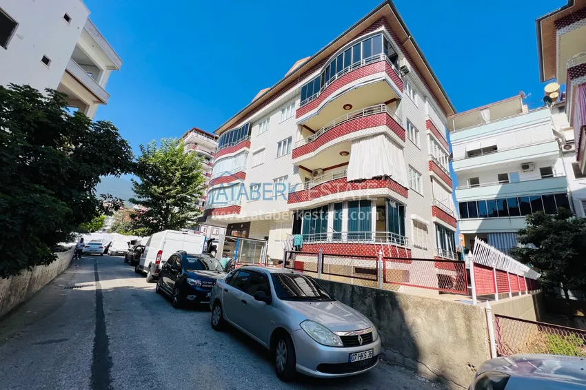 Квартира 2+1 с мебелью и застеклённым балконом в комплексе с инфраструктурой - центр Алании 1 