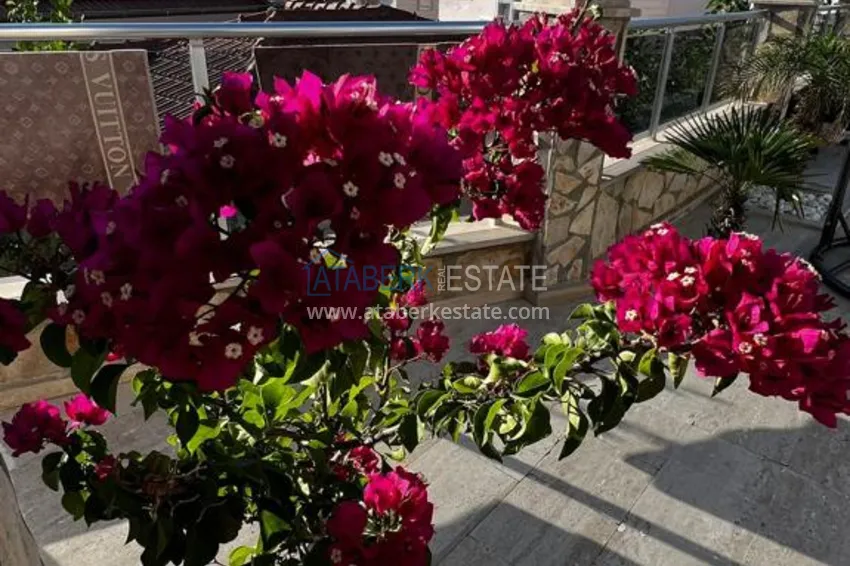 Приобрести Двухэтажная вилла с потрясающим видом на море в районе Каргыджак, Алания. Подходит для гражданства 25 