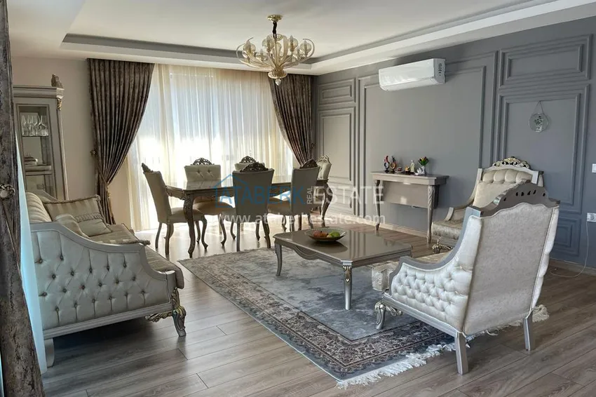 Приобрести Дуплекс 3+1 меблированный с видом на море и горы в новом комплексе, район Махмутлар – Алания 2 