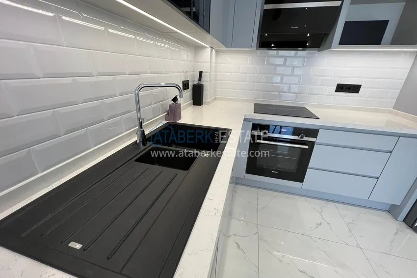 Приобрести Квартира 1+1 с мебелью от собственника в современной резиденции – Алания, район Оба 7