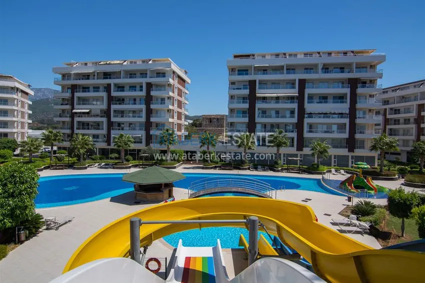 Квартира 2+1 с видом на горы и крепость в комплексе комфорт-класса с собственным пляжем, район Демирташ – Алания 8 