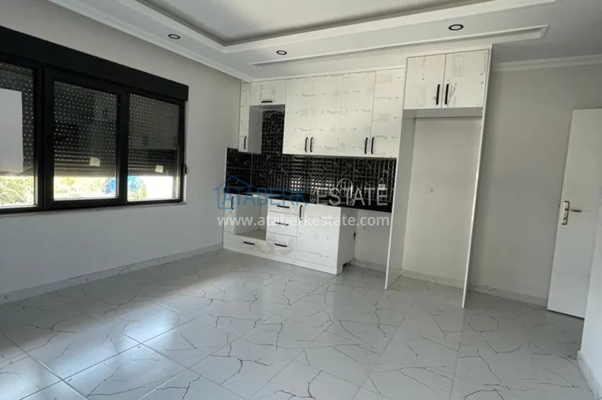 Приобрести Трехкомнатные квартиры с чистовой отделкой в районе Пазарджи, Газипаша 2 