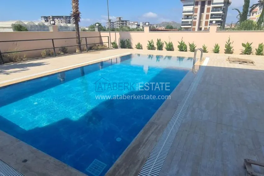 Продаётся двухкомнатная квартира с чистовой отделкой в Газипаше, район Пазарджи 4 