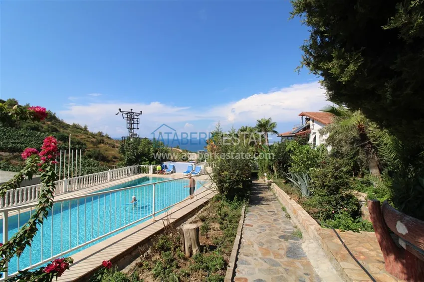 Вилла 3+1 после ремонта с видом на море и крепость, район Каргыджак – Алания  5 