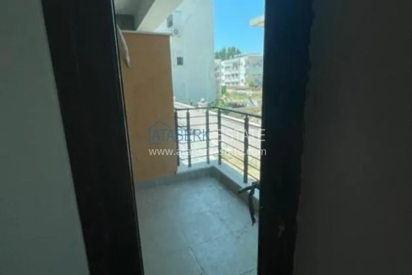 Приобрести Продаётся двухкомнатная квартира с чистовой отделкой в Газипаше, район Пазарджи 6 