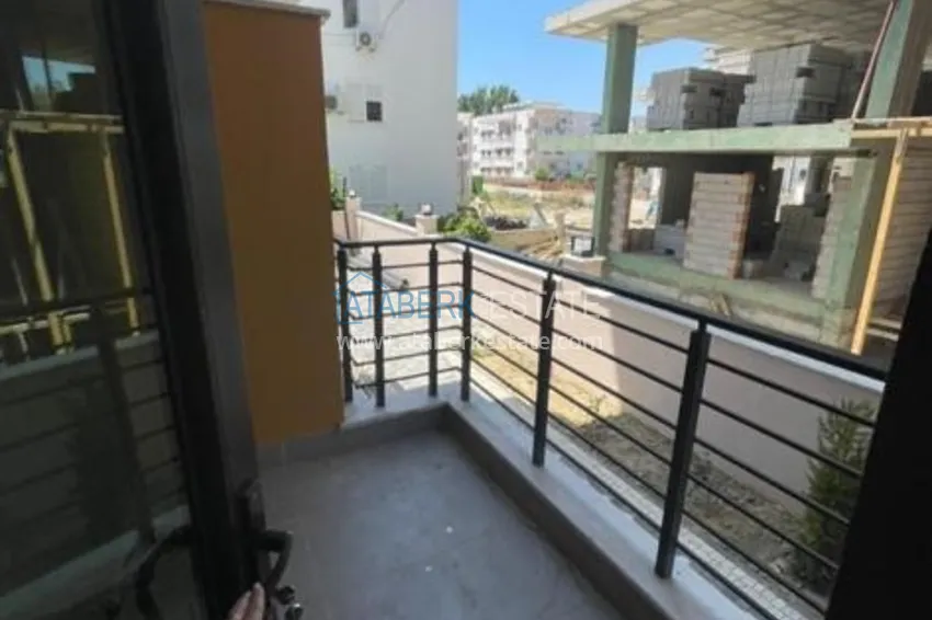 Приобрести Продаётся двухкомнатная квартира с чистовой отделкой в Газипаше, район Пазарджи 7 