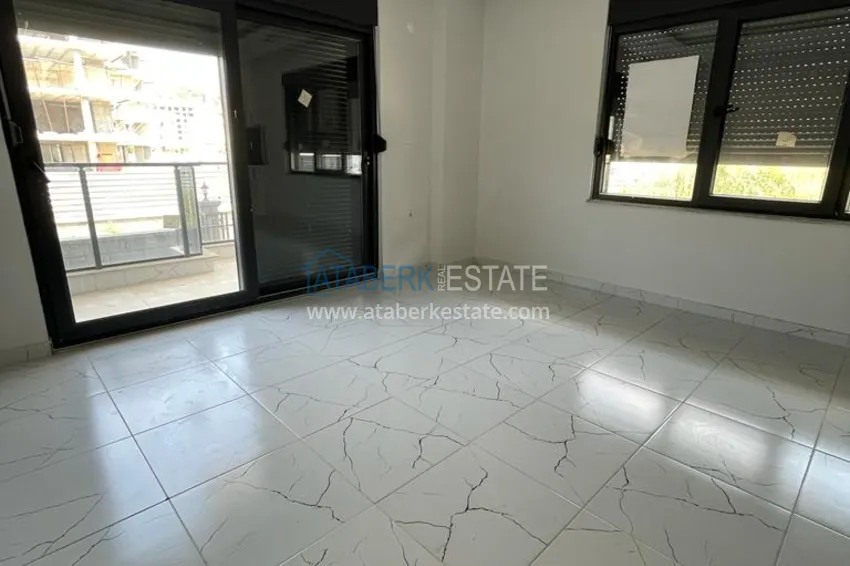 Приобрести Трехкомнатные квартиры с чистовой отделкой в районе Пазарджи, Газипаша 4 